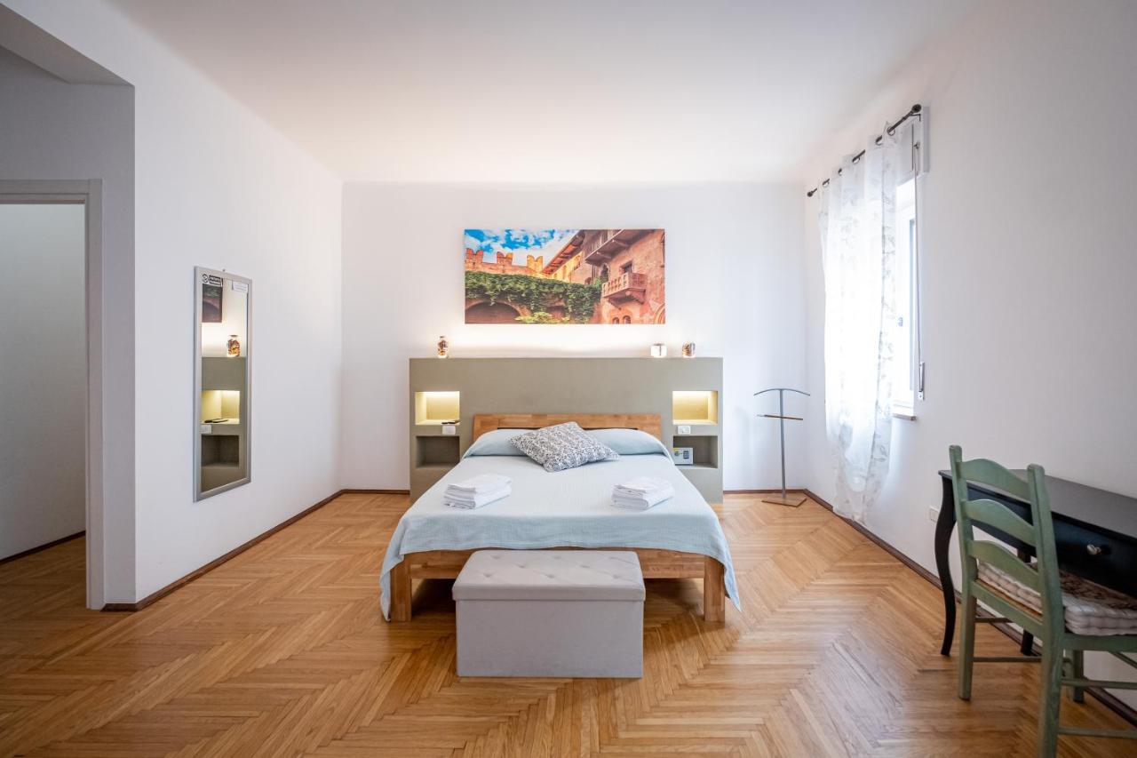 Bed and Breakfast Il Salotto Del Conte Верона Экстерьер фото