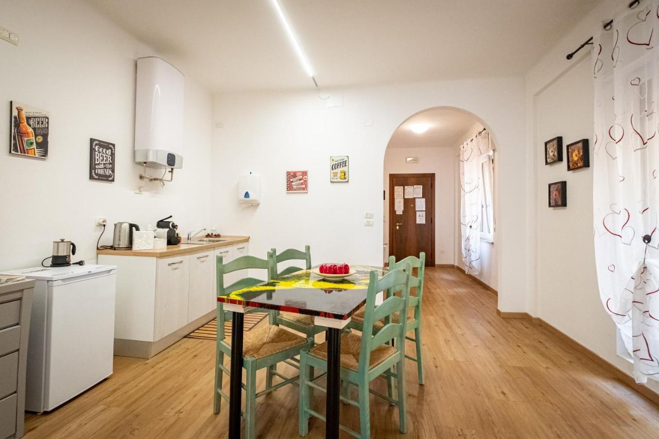 Bed and Breakfast Il Salotto Del Conte Верона Экстерьер фото