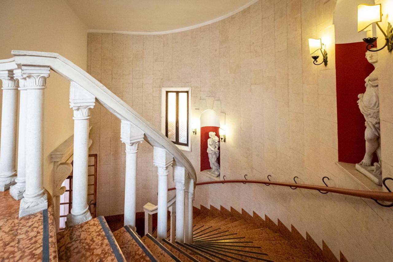 Bed and Breakfast Il Salotto Del Conte Верона Экстерьер фото
