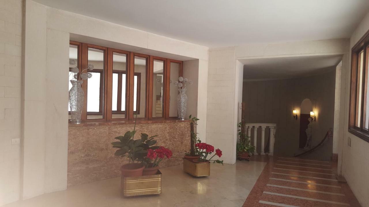 Bed and Breakfast Il Salotto Del Conte Верона Экстерьер фото