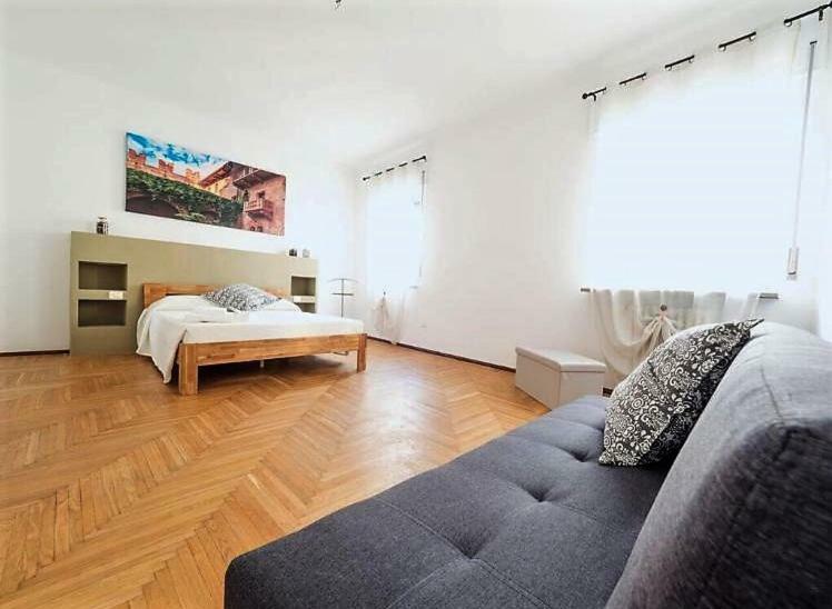 Bed and Breakfast Il Salotto Del Conte Верона Экстерьер фото